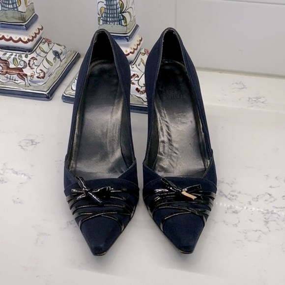 Stuart Weitzman Bow Heels - Picture 10 of 11
